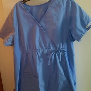 Maternity scrub top